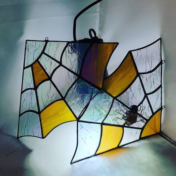 Corner Spiderweb with Glass Gem Spider with Wire legs - Image 7