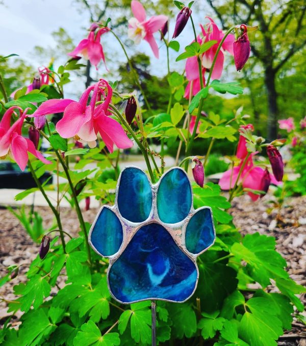 Stained Glass Dog Paw Garden/Plant Stake Made in Your Choice of Color - Image 2