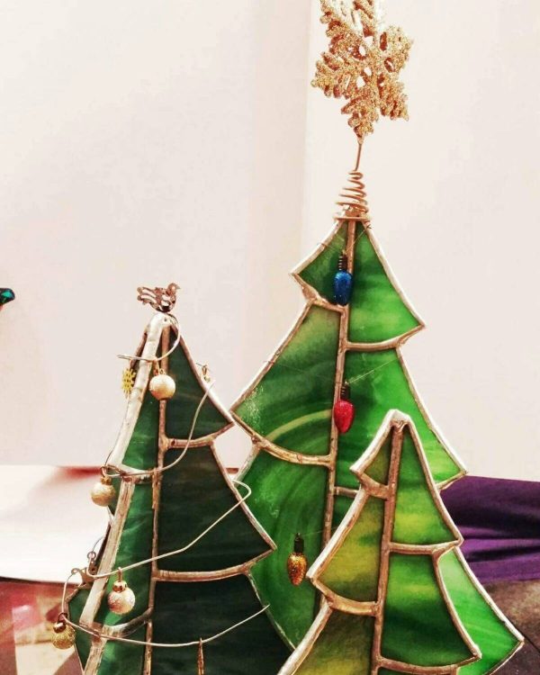 Decorated 3D Stained Glass Christmas Tree
